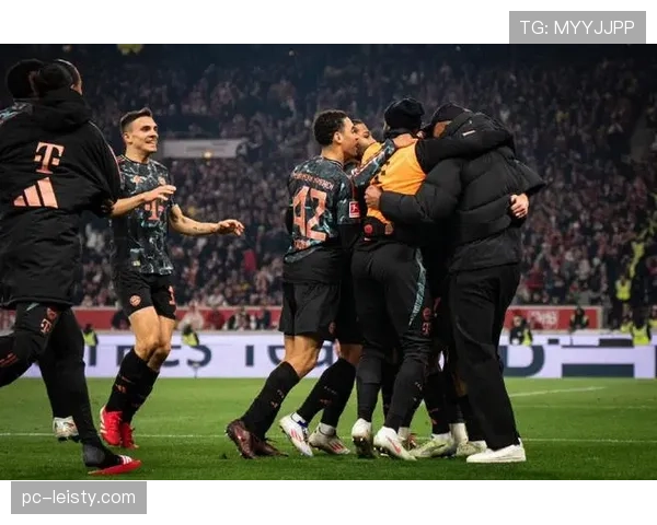 德甲预报:拜仁慕尼黑迎战斯图加特,关乎联赛亚军直接对话 德甲预报:拜仁慕尼黑迎战斯图加特,关乎联赛亚军直接对话